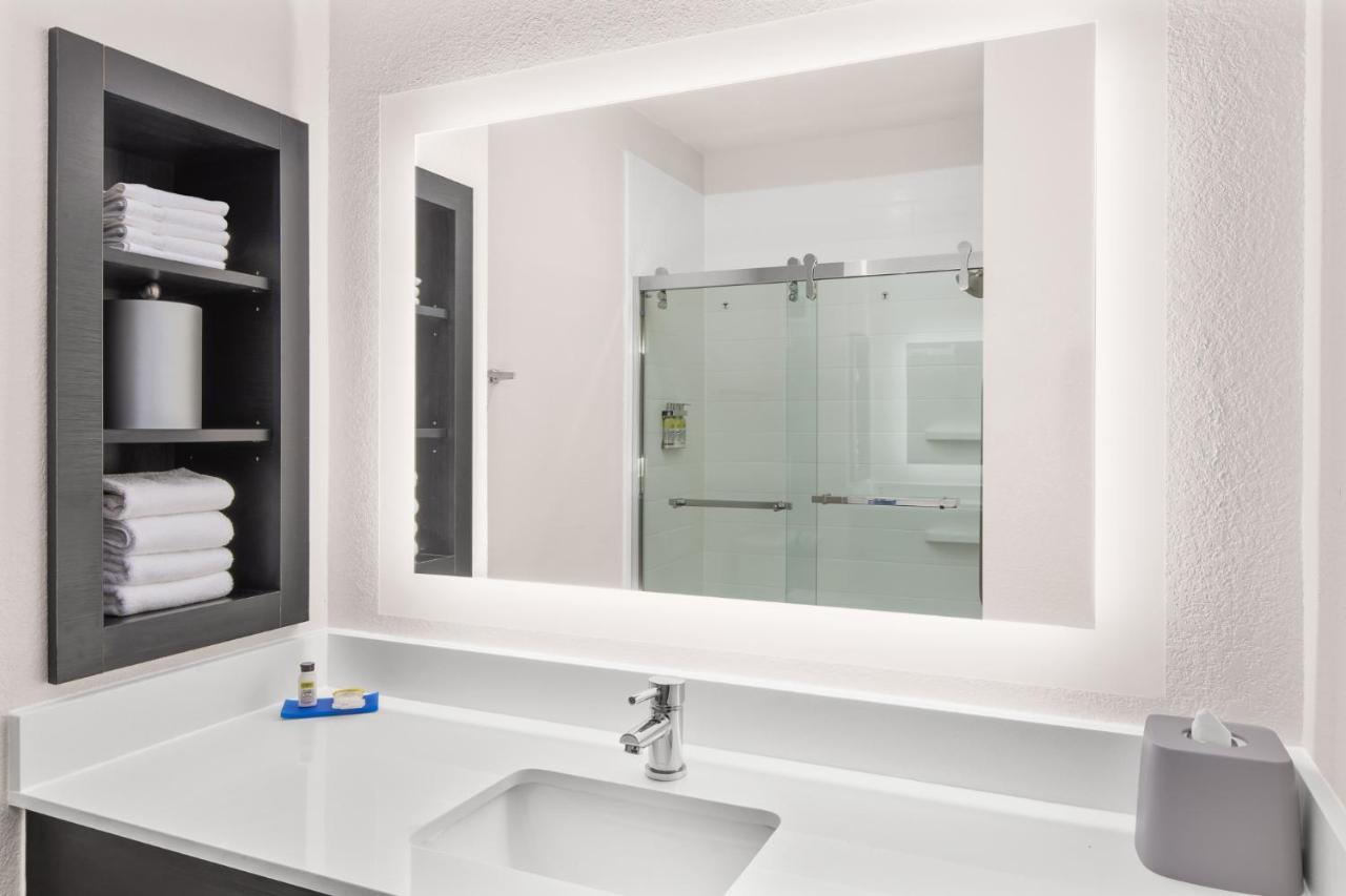 Holiday Inn Express Hotel & Suites Greenville-I-85 & Woodruff Road By Ihg מראה חיצוני תמונה