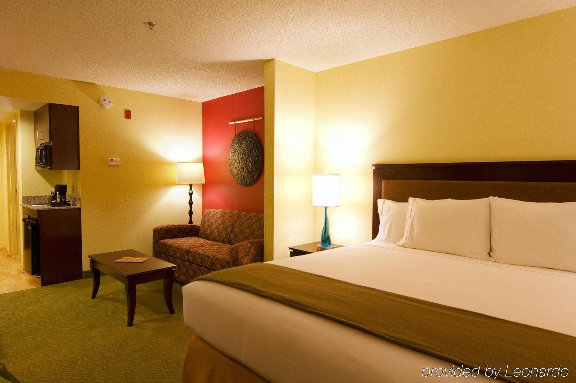 Holiday Inn Express Hotel & Suites Greenville-I-85 & Woodruff Road By Ihg מראה חיצוני תמונה